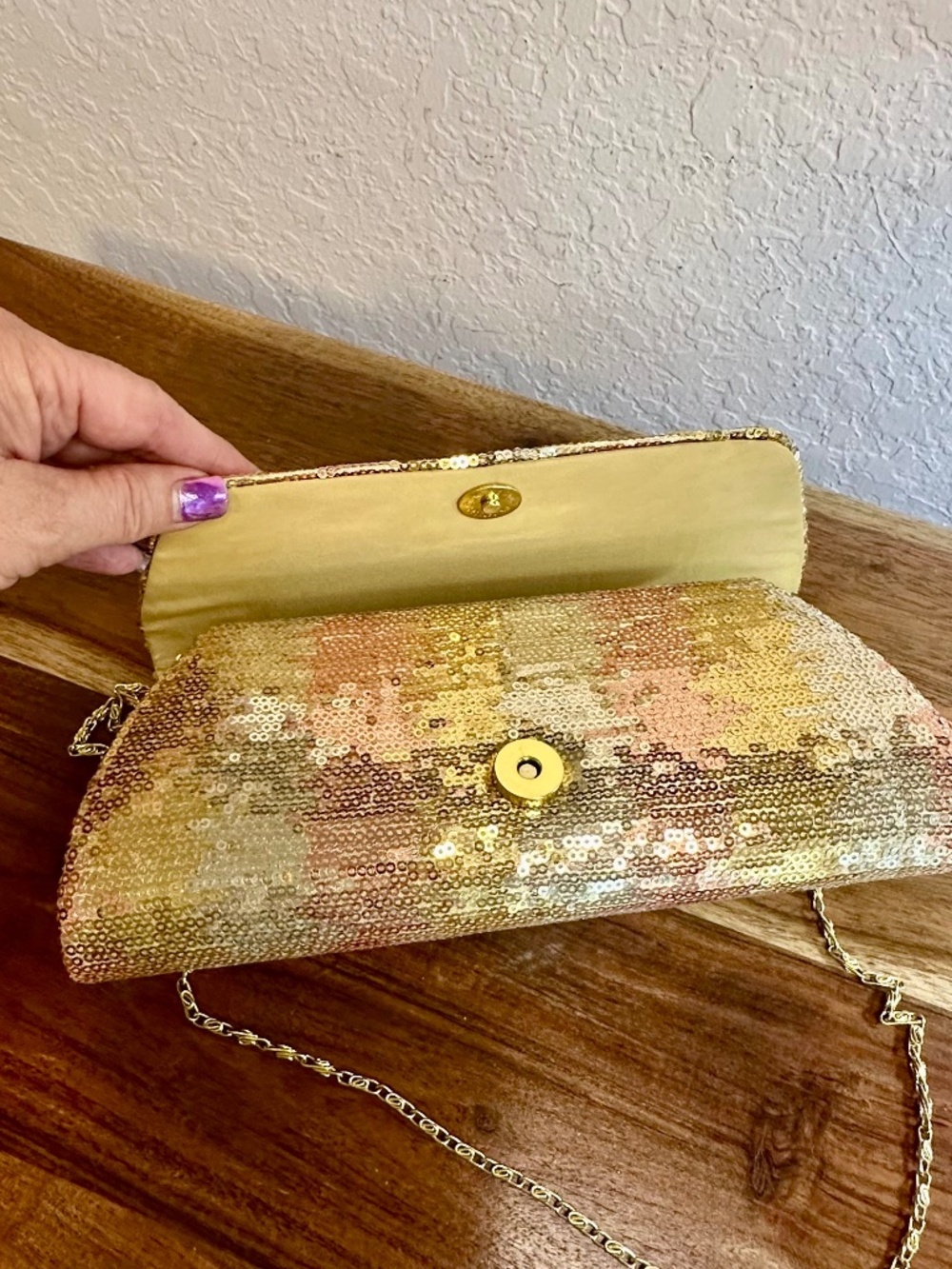 Jessica McClintock Gold Sequin Small Evening Bag - Picture 6 of 10